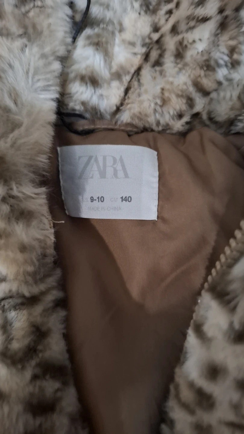 Zara Faux Fur Leopard Print Vest - Size 9-10 - photo 2