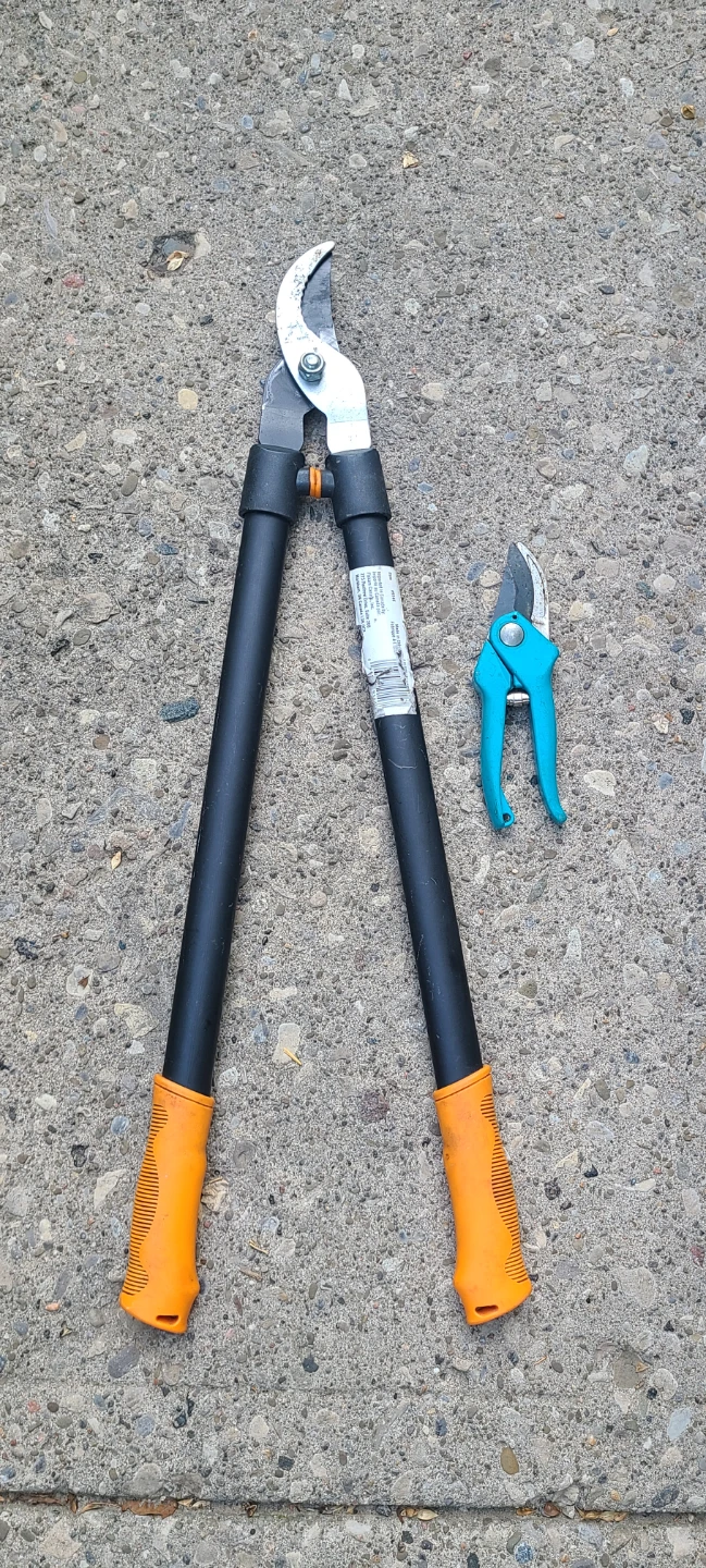 Fiskars Garden Loppers & Gardena Pruning Shears - photo 2