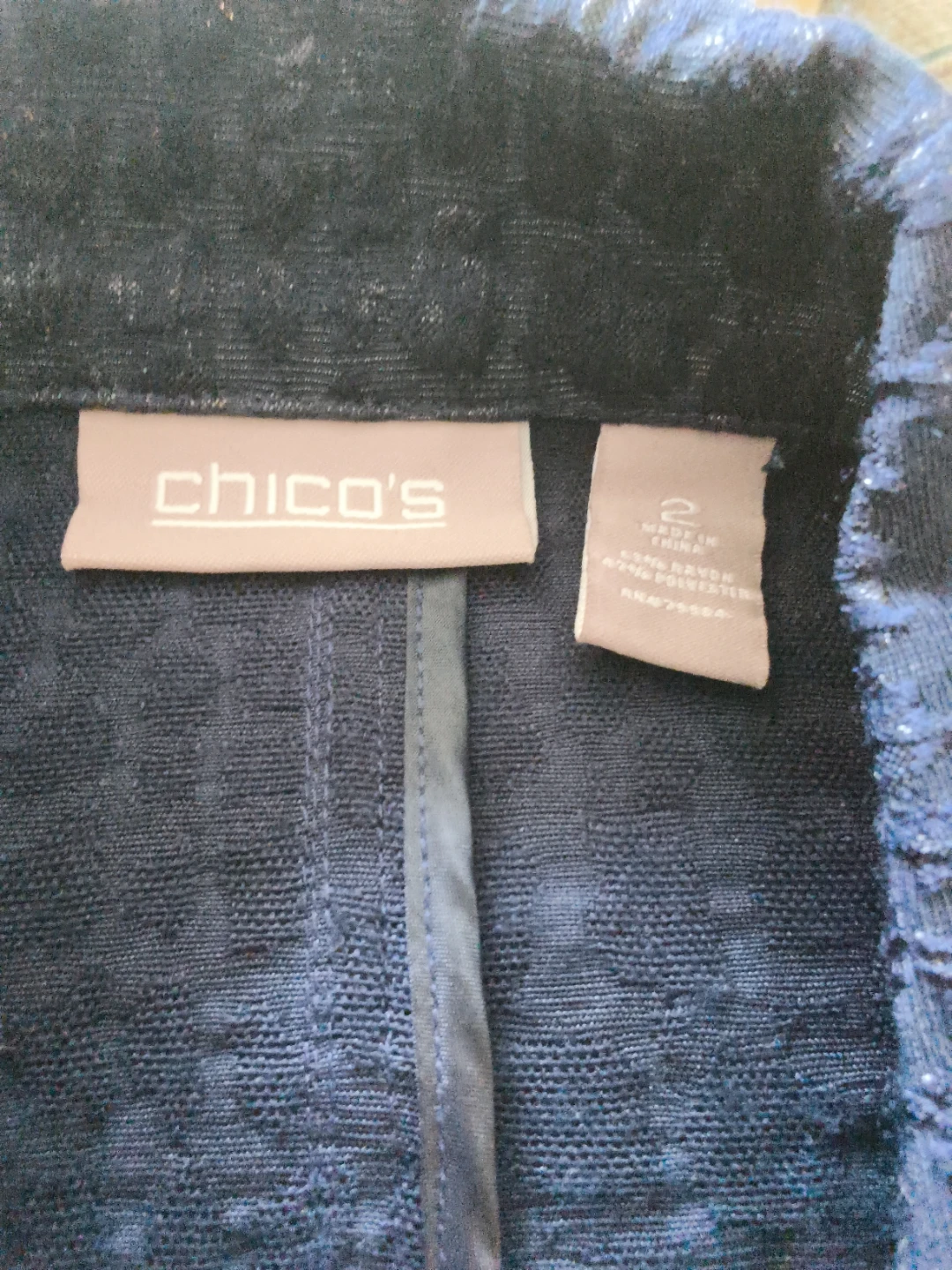 Chico’s Midnight Navy Shimmer Textured Blazer – Size 2 (US 12) - photo 5