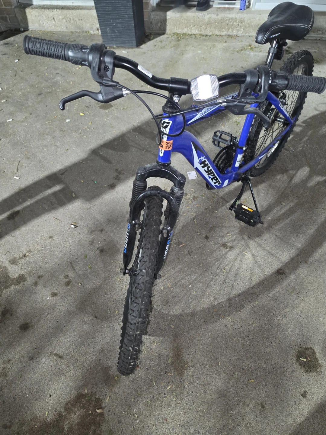Blue Hyper Boundary Trail Mountain Bike - As Is - photo 2