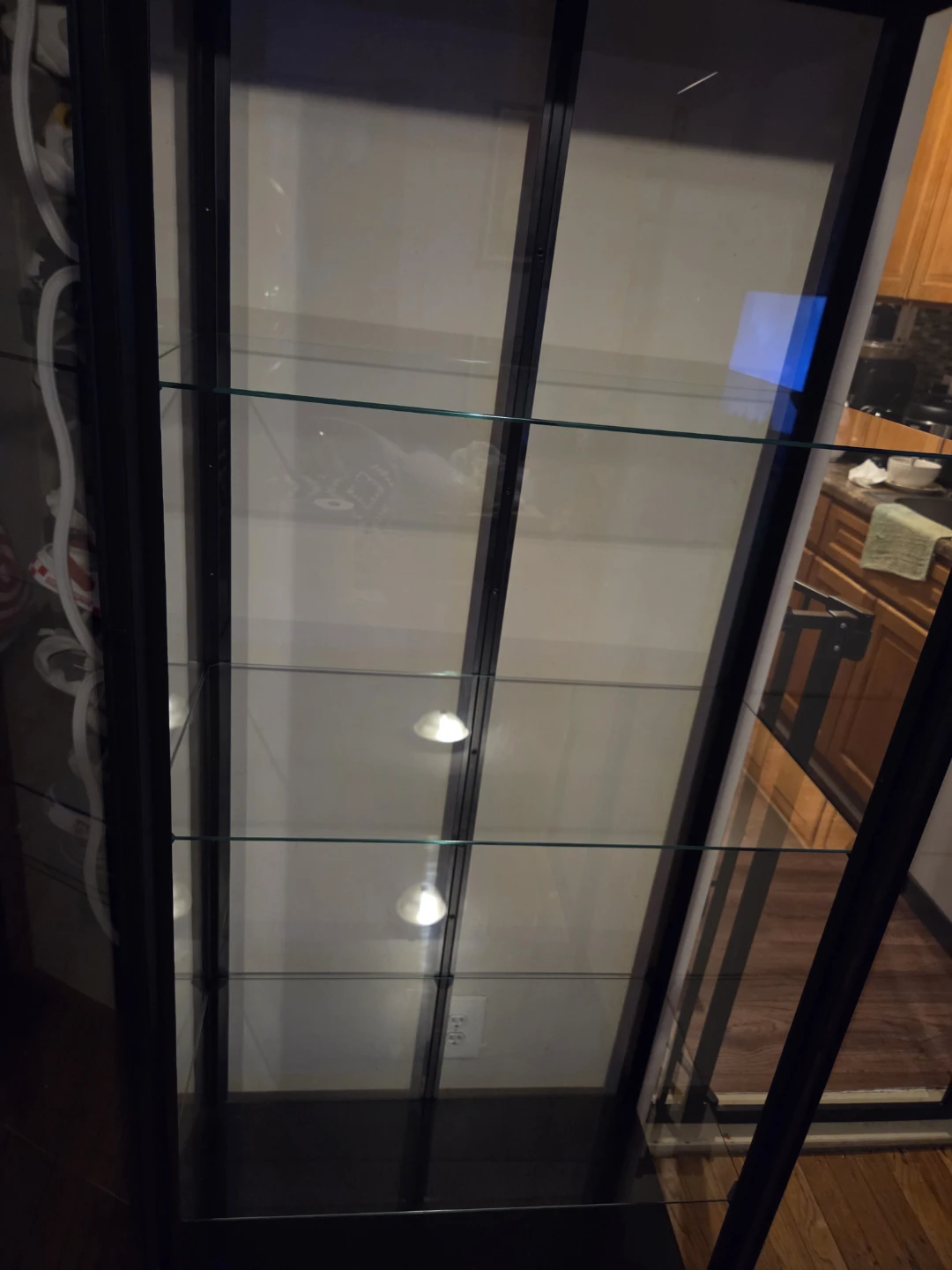 Glass cabinet