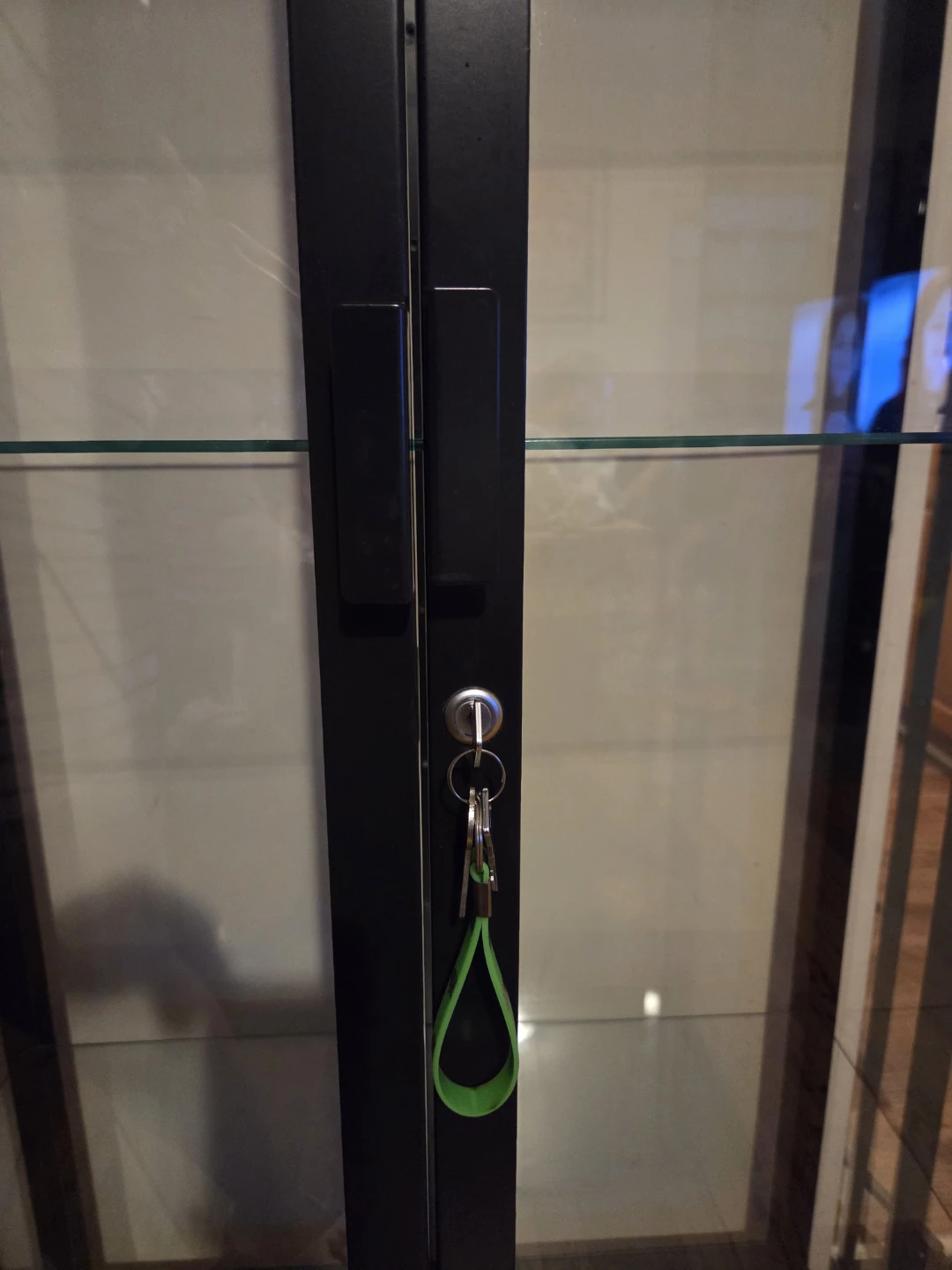 Glass cabinet - photo 2
