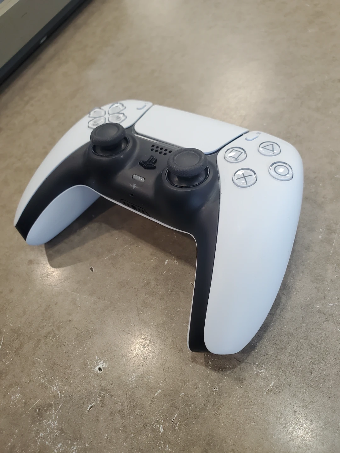 PlayStation 5 DualSense Wireless Controller - photo 2