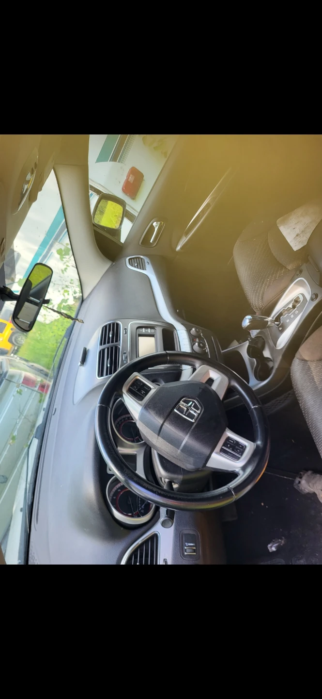 2012 Dodge Journey $$1000  vehicle was running - photo 3