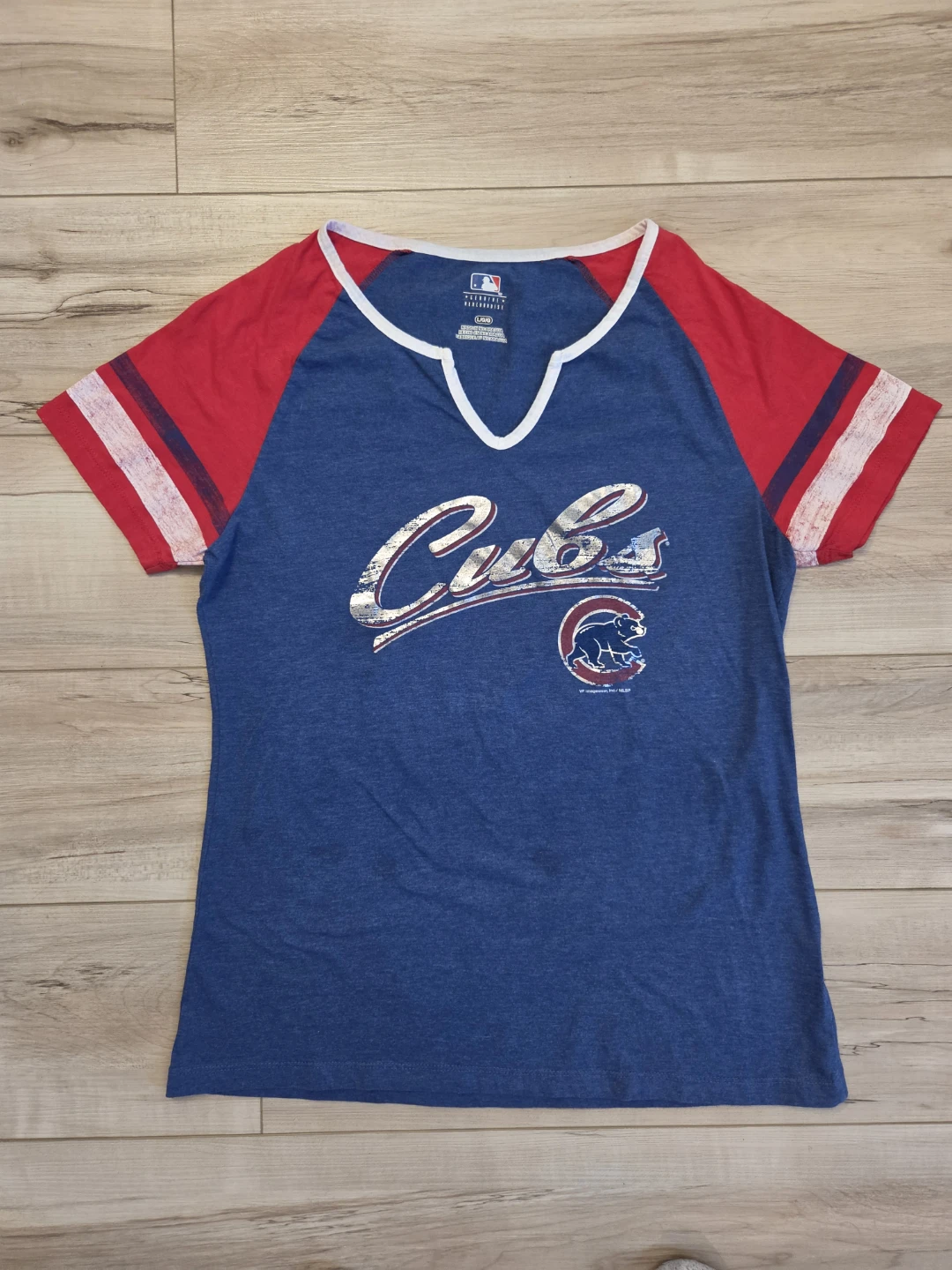 Chicago Cubs Raglan Women's T-Shirt Size L