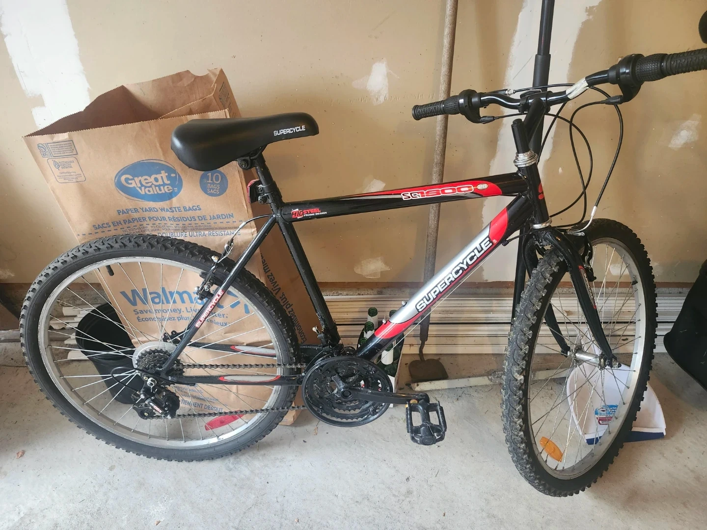 Supercycle SG300 mountain bike.