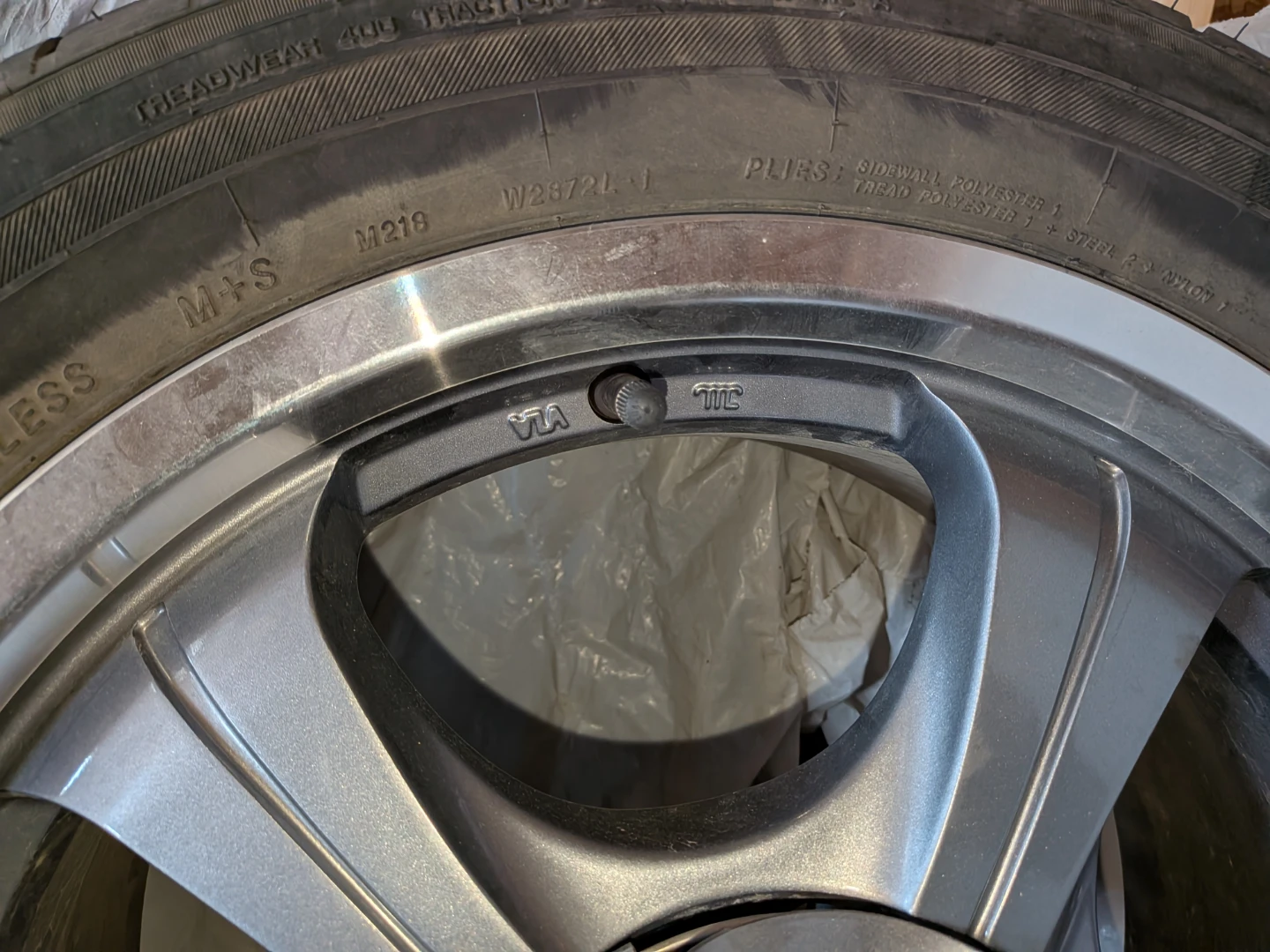DT 10 hole rims and tires P205/55R16 89V - photo 5
