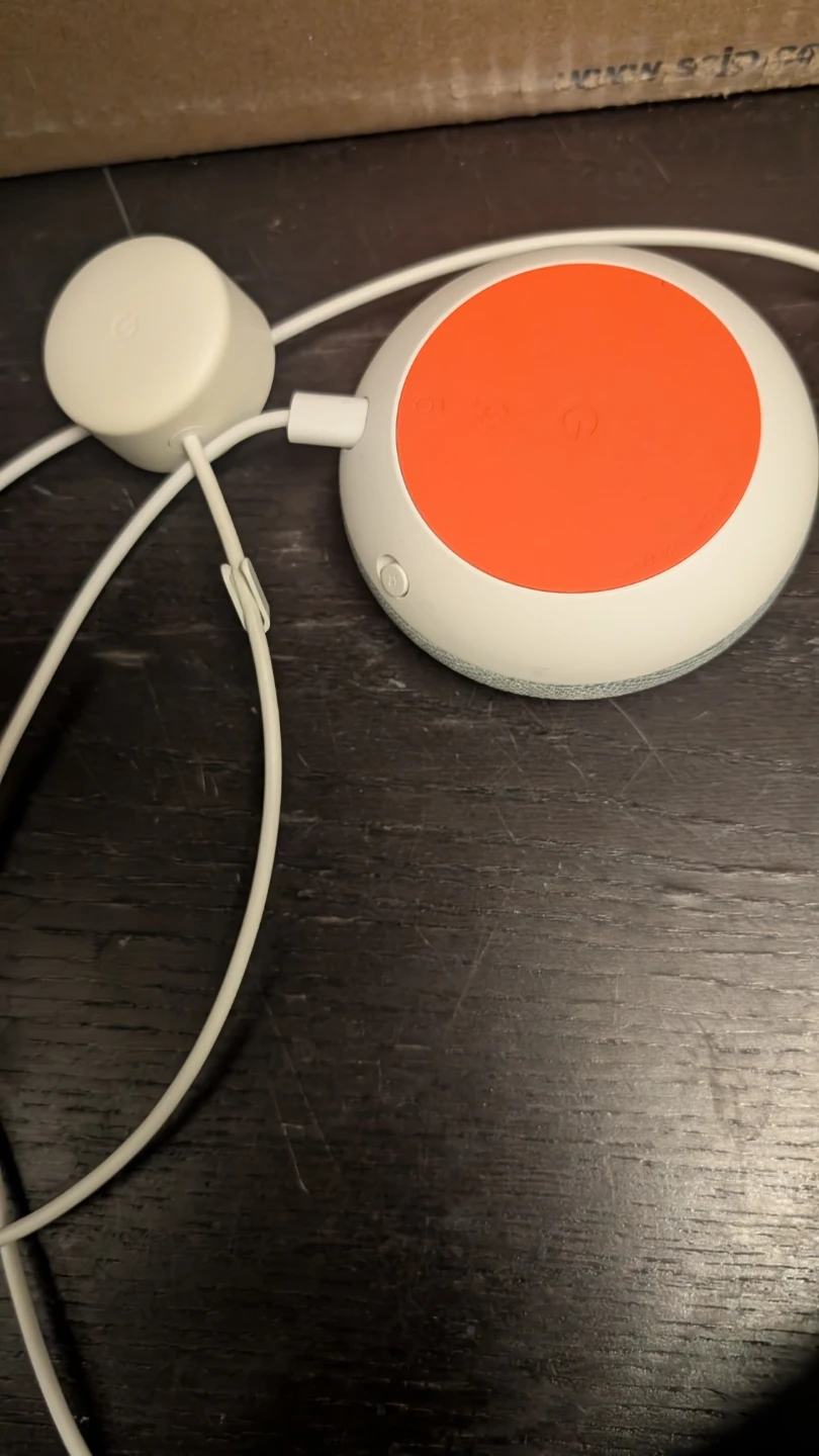 Google Nest Mini (Chalk/Grey) - Smart Speaker