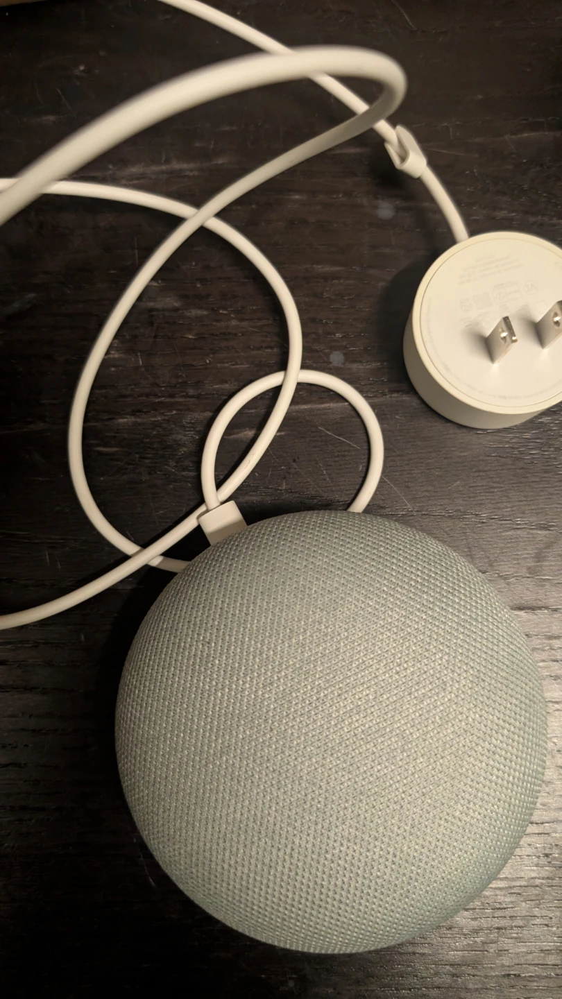 Google Nest Mini (Chalk/Grey) - Smart Speaker - photo 2