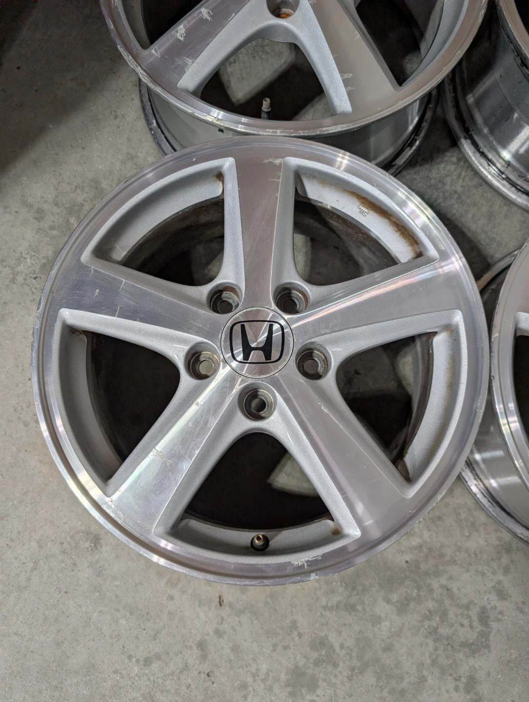 (4)-16 Inch Honda Accord Alloy Rims 5x114.3 - photo 3