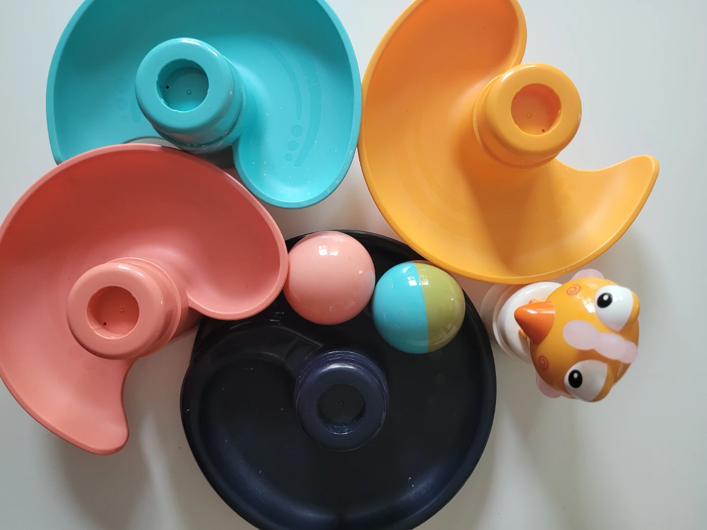 Plastic Ball Ramp Toy - photo 2