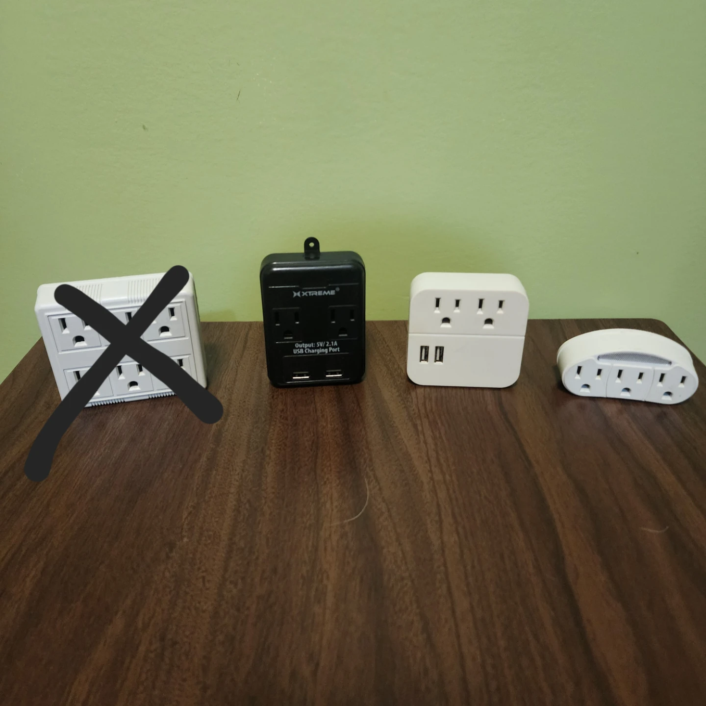 Outlet multiplier/power bar/splitter