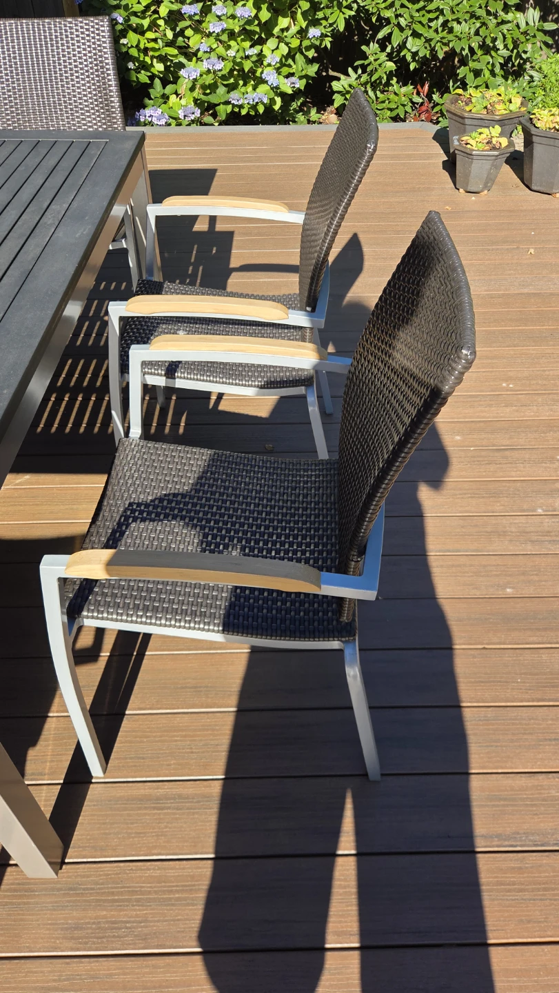 Outdoor Dining Table and 6 Chairs Set