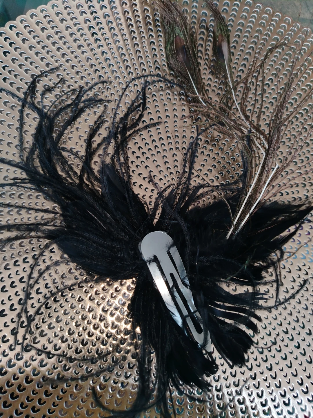 Feather Hair Clip 🦚 - photo 2