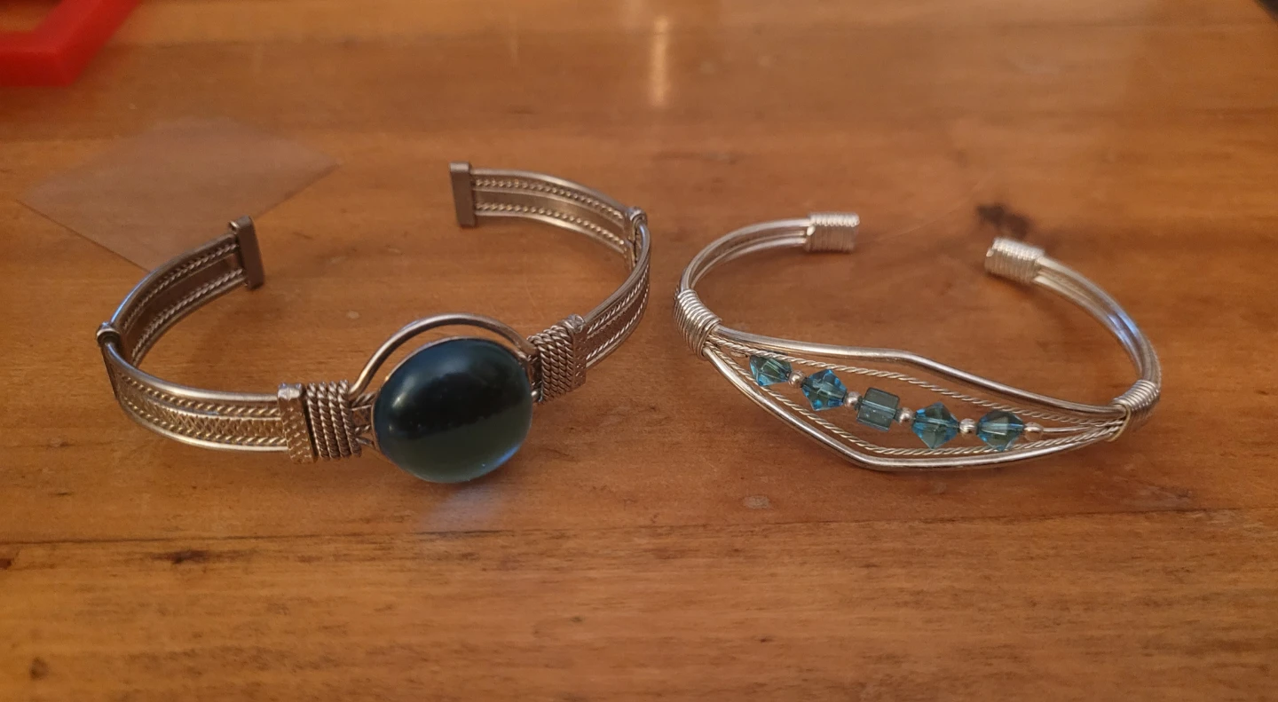 Silver plated cuff bracelets - photo 2