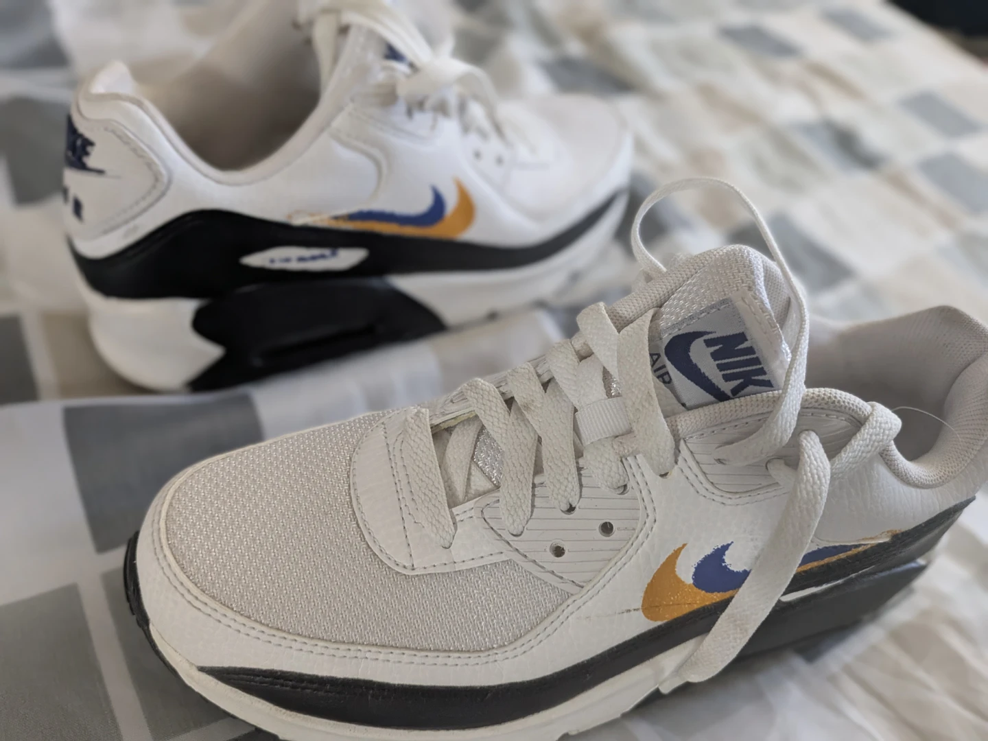 Nike Air Max 90 Youth Sneakers