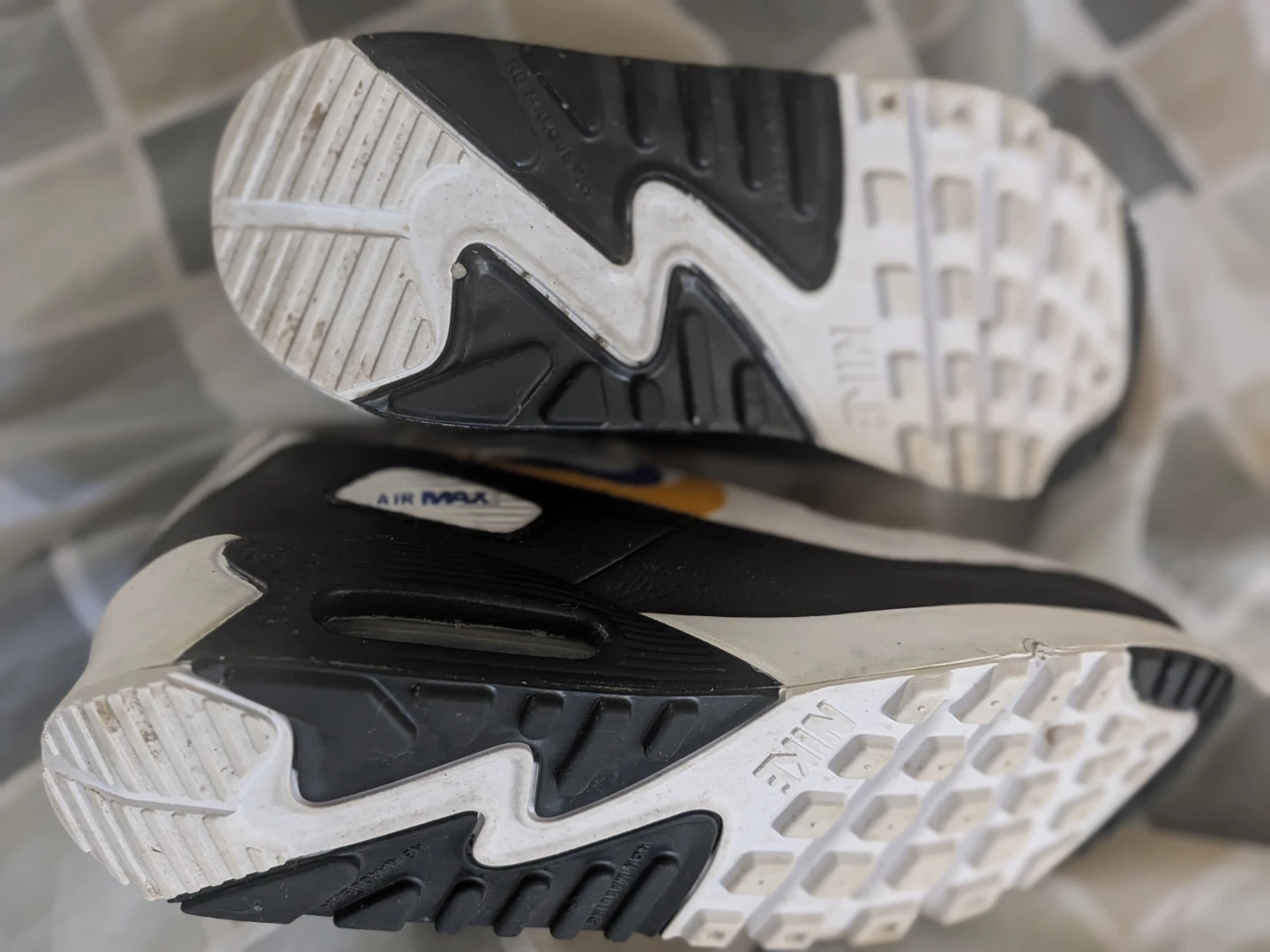 Nike Air Max 90 Youth Sneakers - photo 4