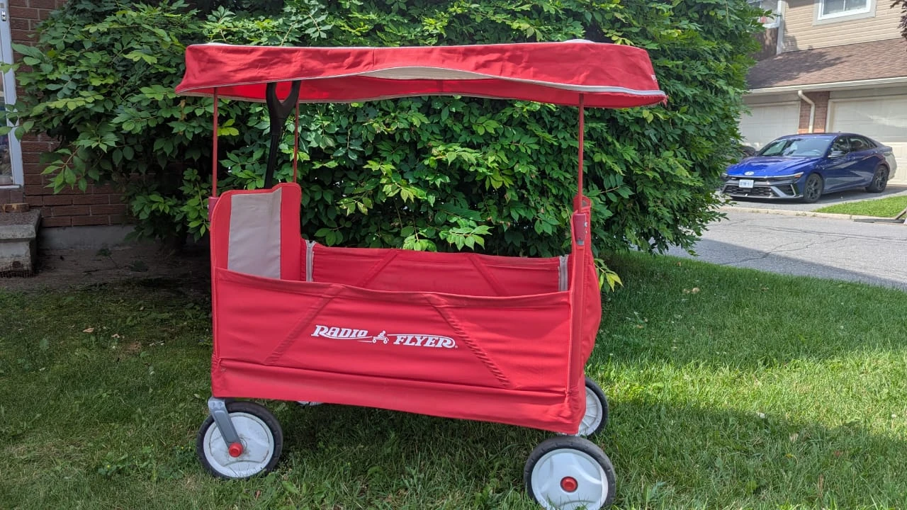 Radio Flyer All-Terrain Wagon with Canopy - photo 4