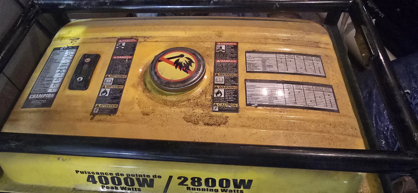 Champion 4000W Peak 2800W Running Watts Generator - photo 2