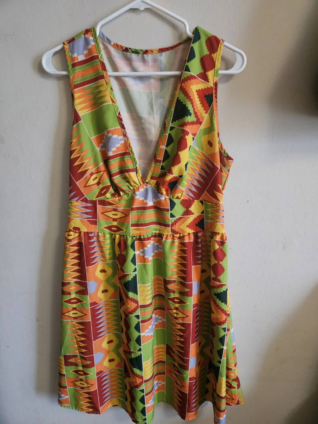 Women's Sleeveless V-Neck Maxi Dress