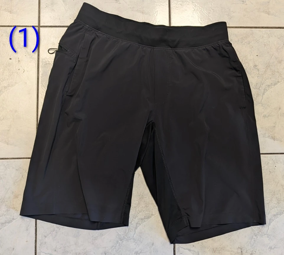Lululemon Men's Black Shorts (L)