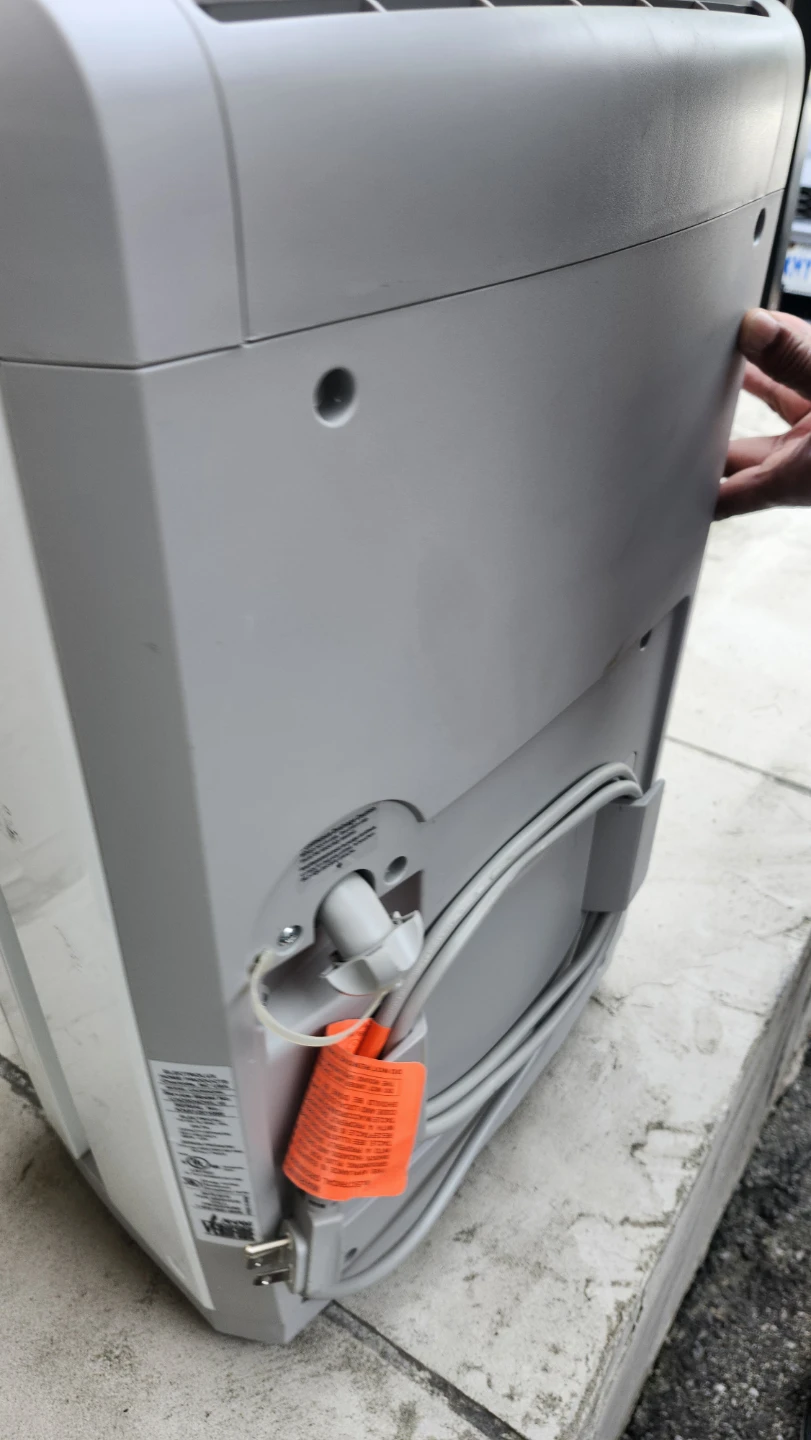 Frigidaire Dehumidifier - photo 3