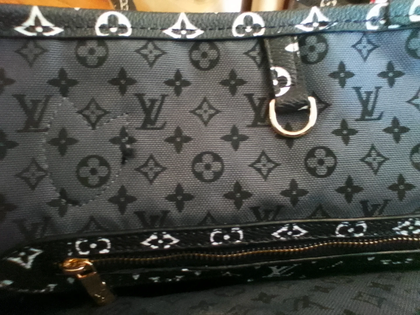 Neverfull Tote Bag with Matching Pouch - photo 3