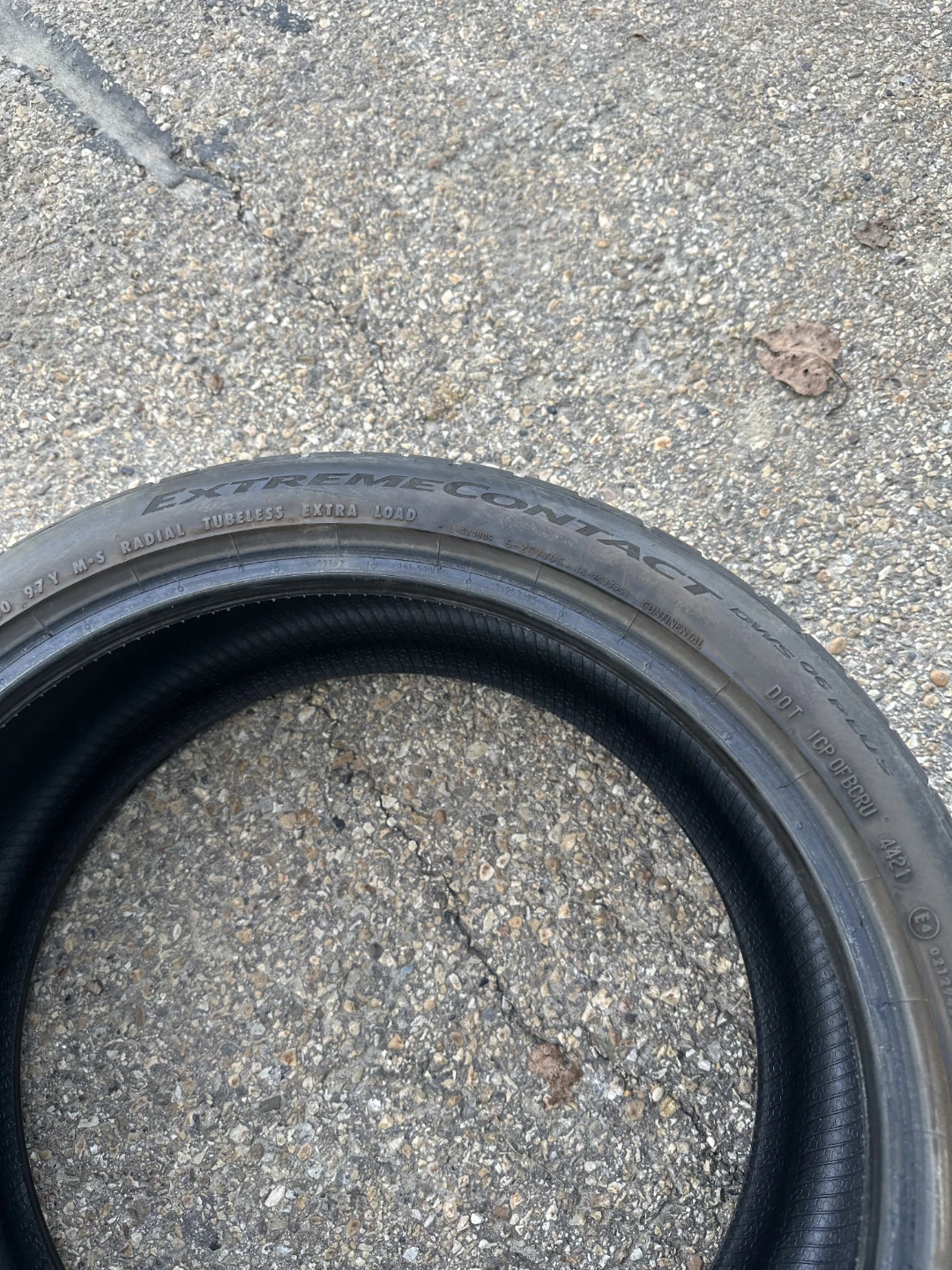 255/35R20 Continental ExtremeContact DWS06 Plus Tires (Set of 2) - photo 3