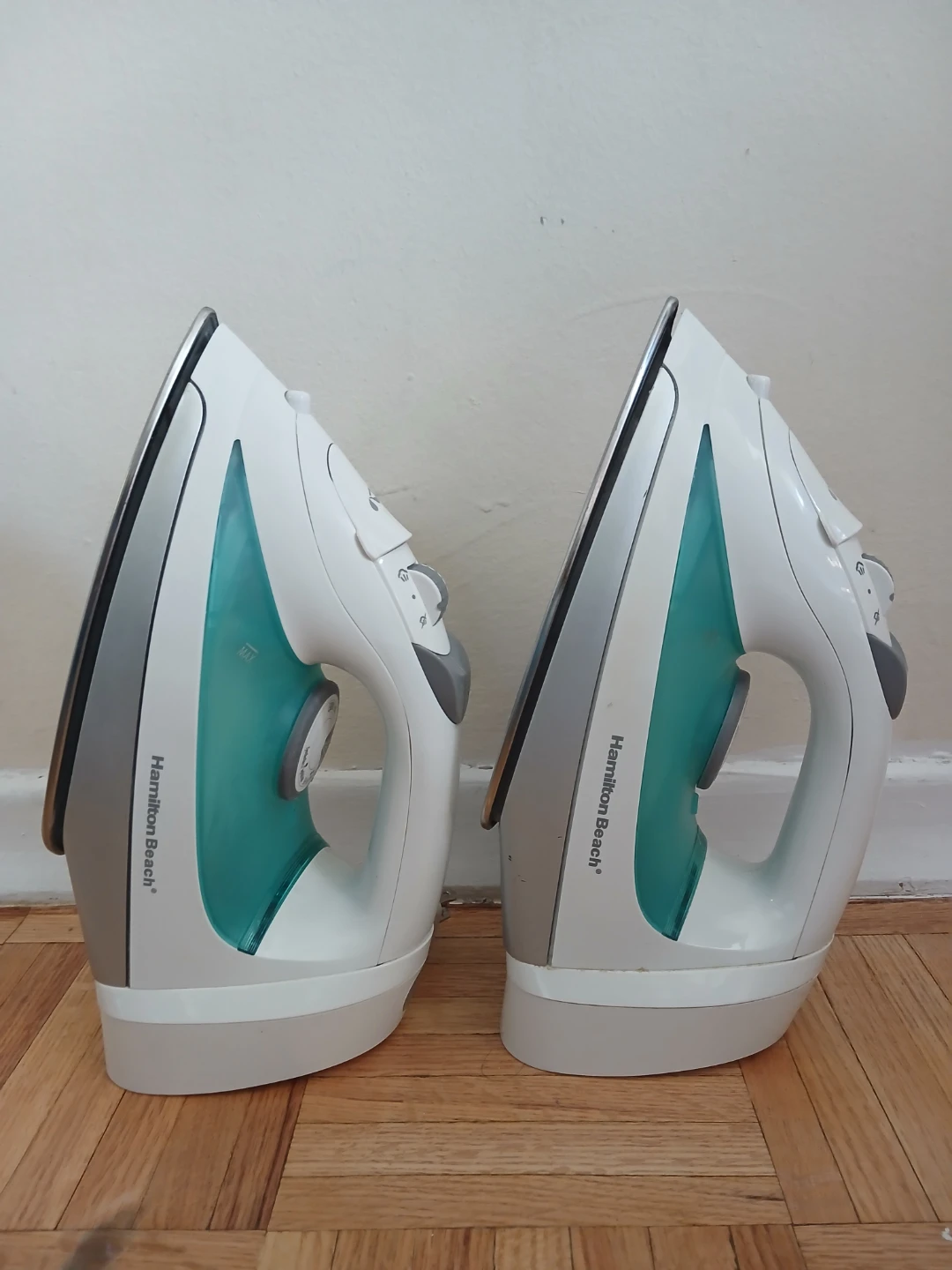 2 sepreat Hamilton Beach Irons