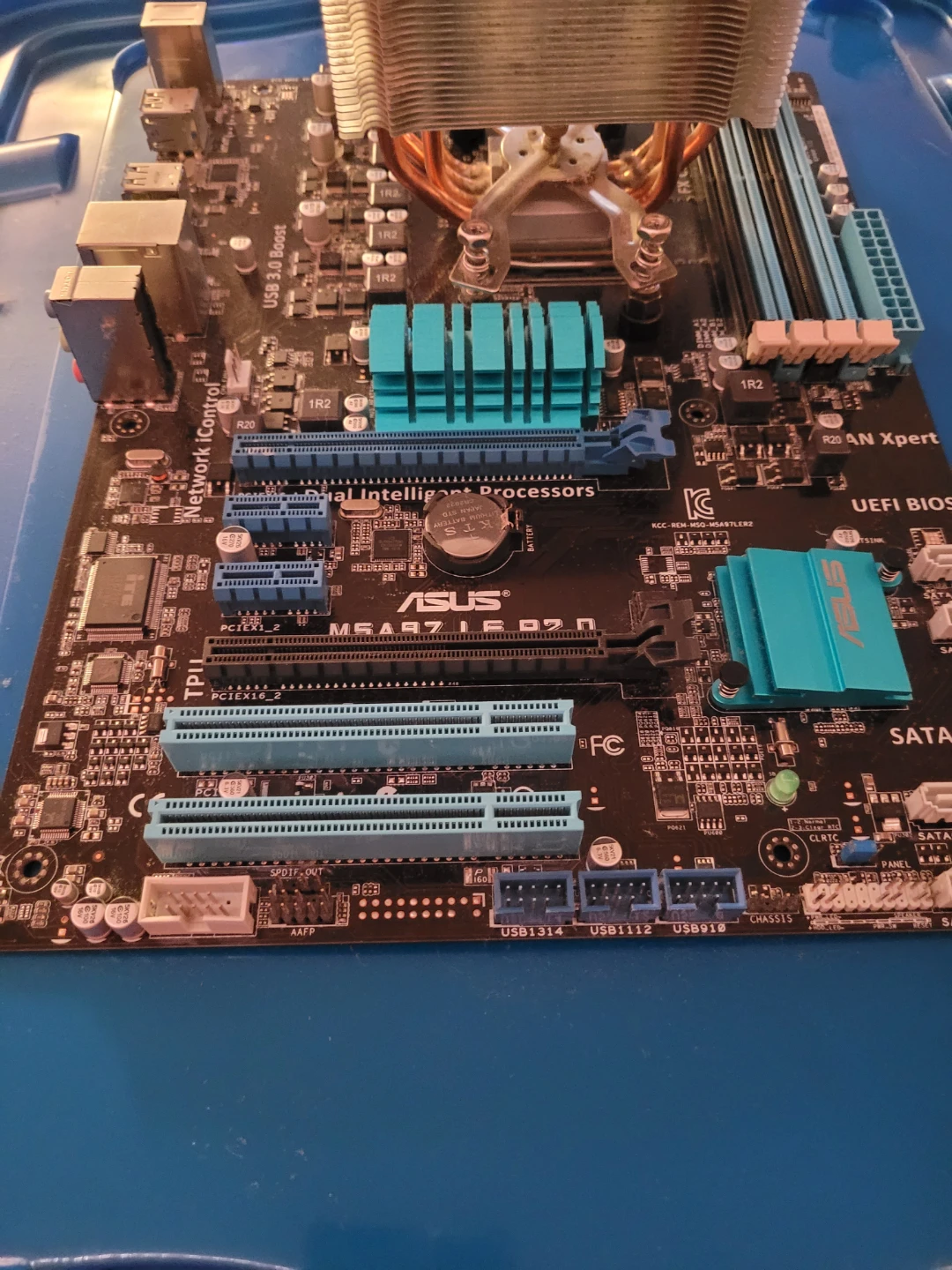 ASUS M5A97 LE R2.0 Motherboard with Cooler Master Heatsink - photo 2