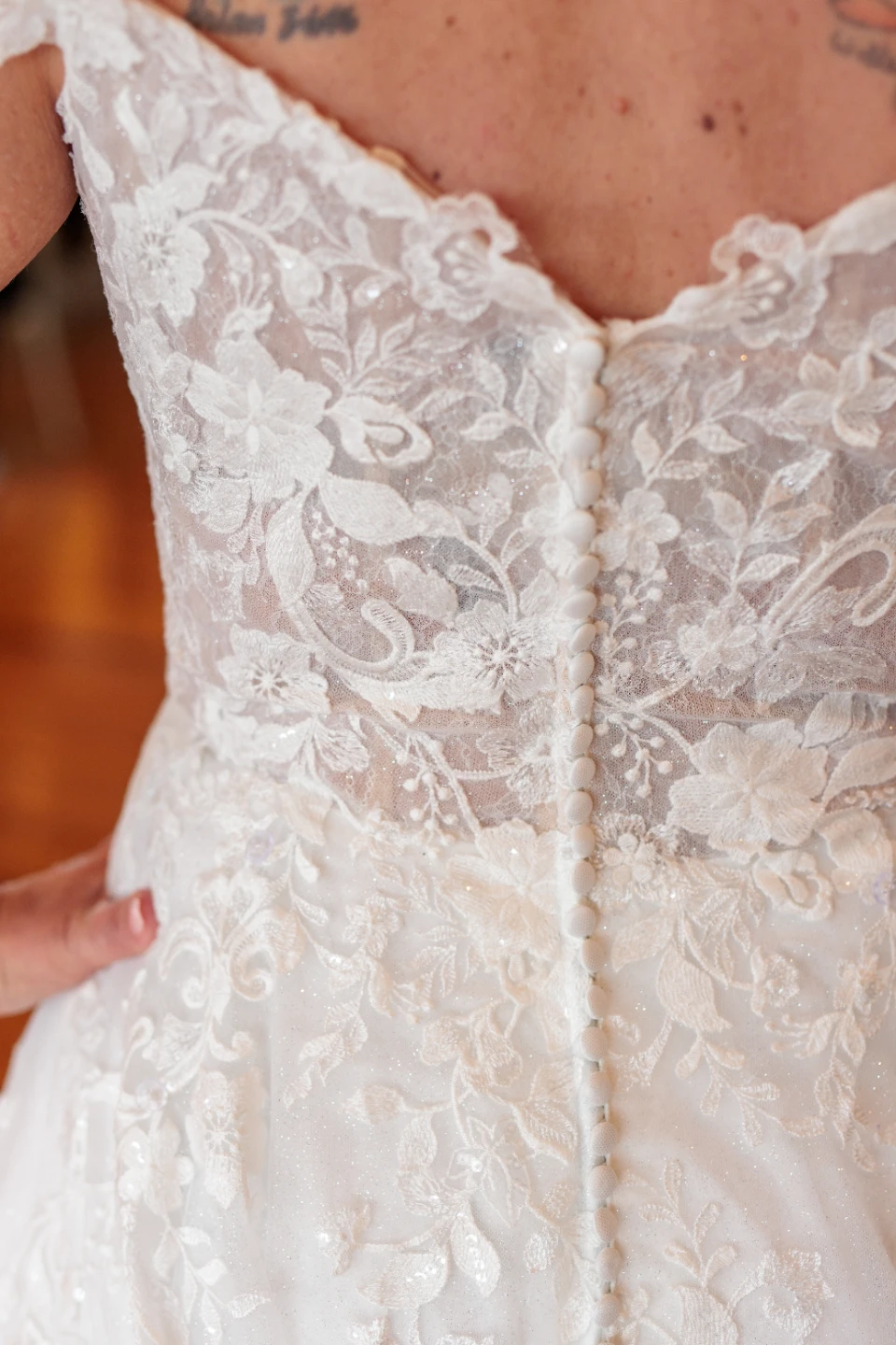 White Lace Wedding Dress - photo 3