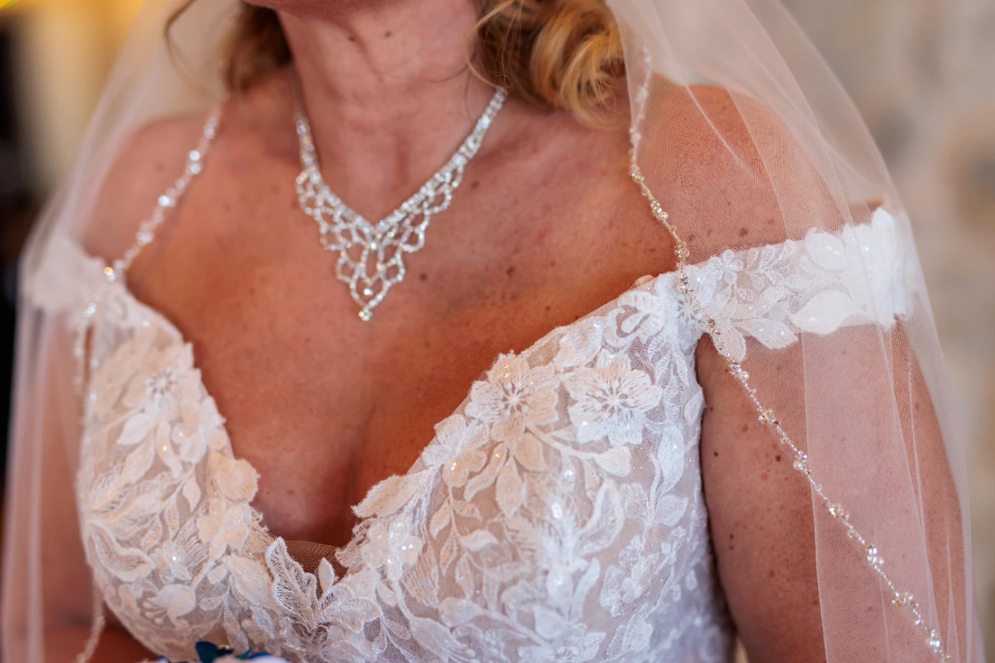 White Lace Wedding Dress - photo 4