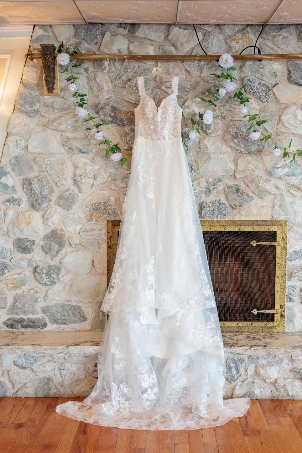 White Lace Wedding Dress - photo 5