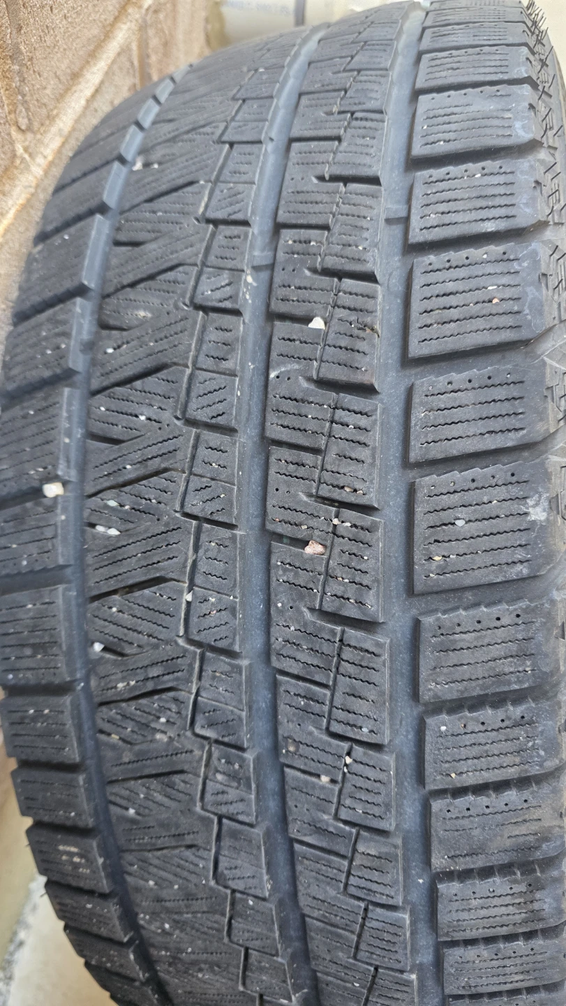 2 Kapsen winter tires 235/45/R19 - photo 3