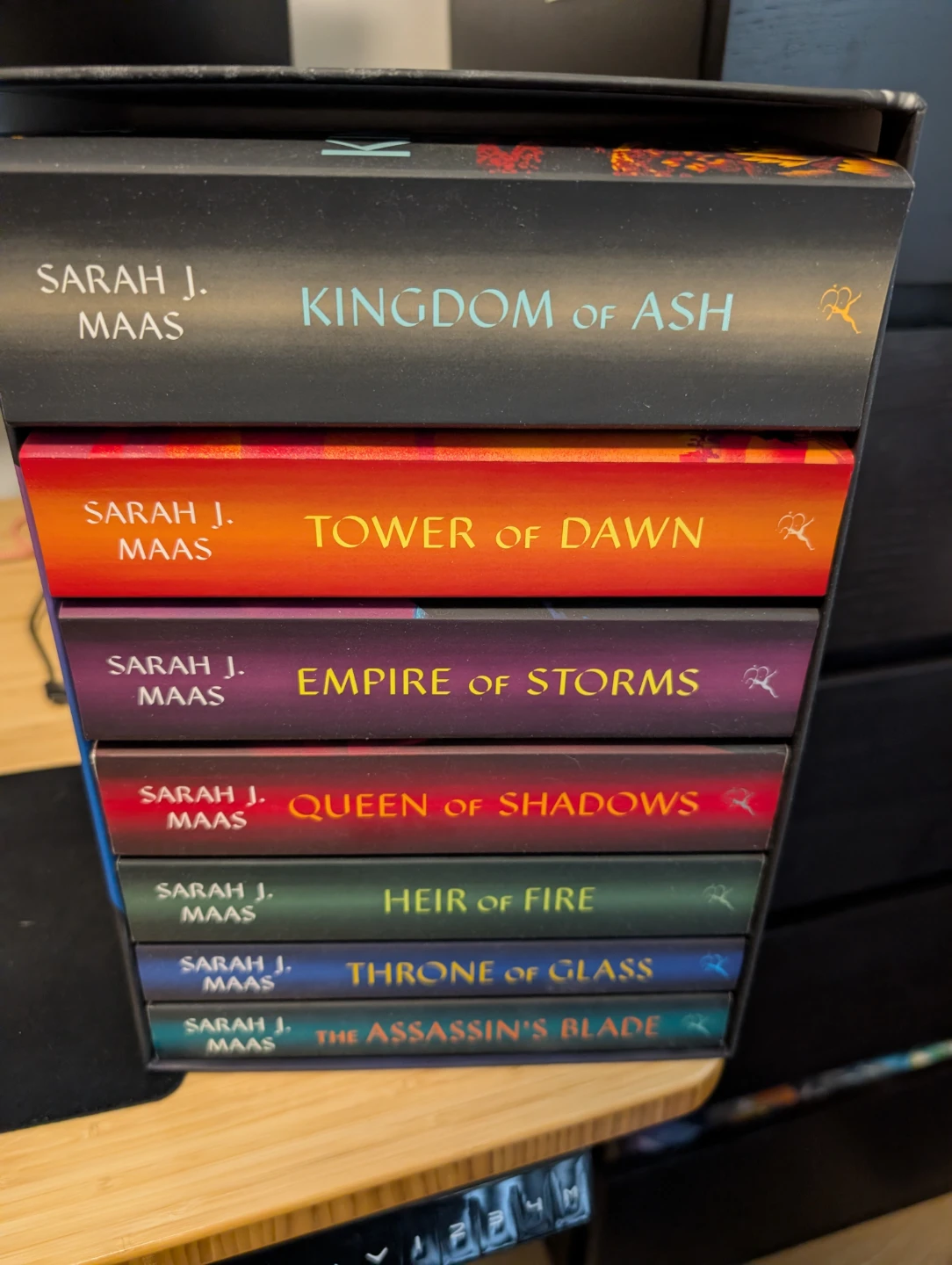 Sarah J. Maas Throne of Glass Complete Collection Box Set - photo 2