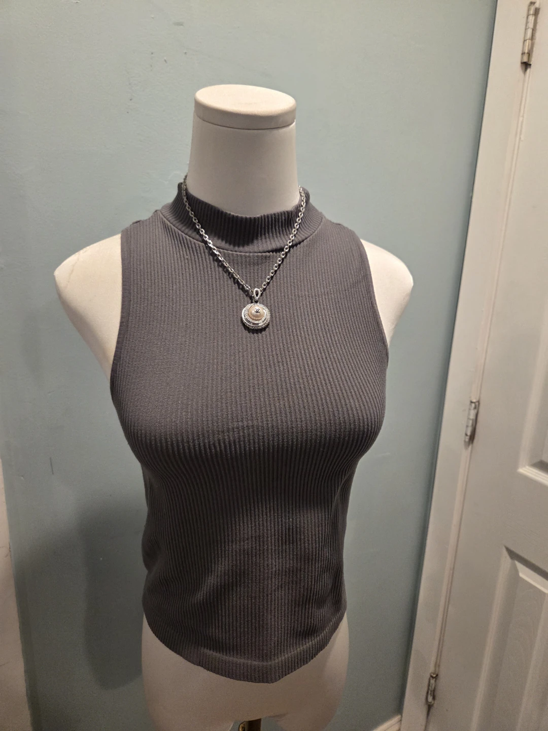 Gypsy + Jade Gray Ribbed Mock Neck Sleeveless Top