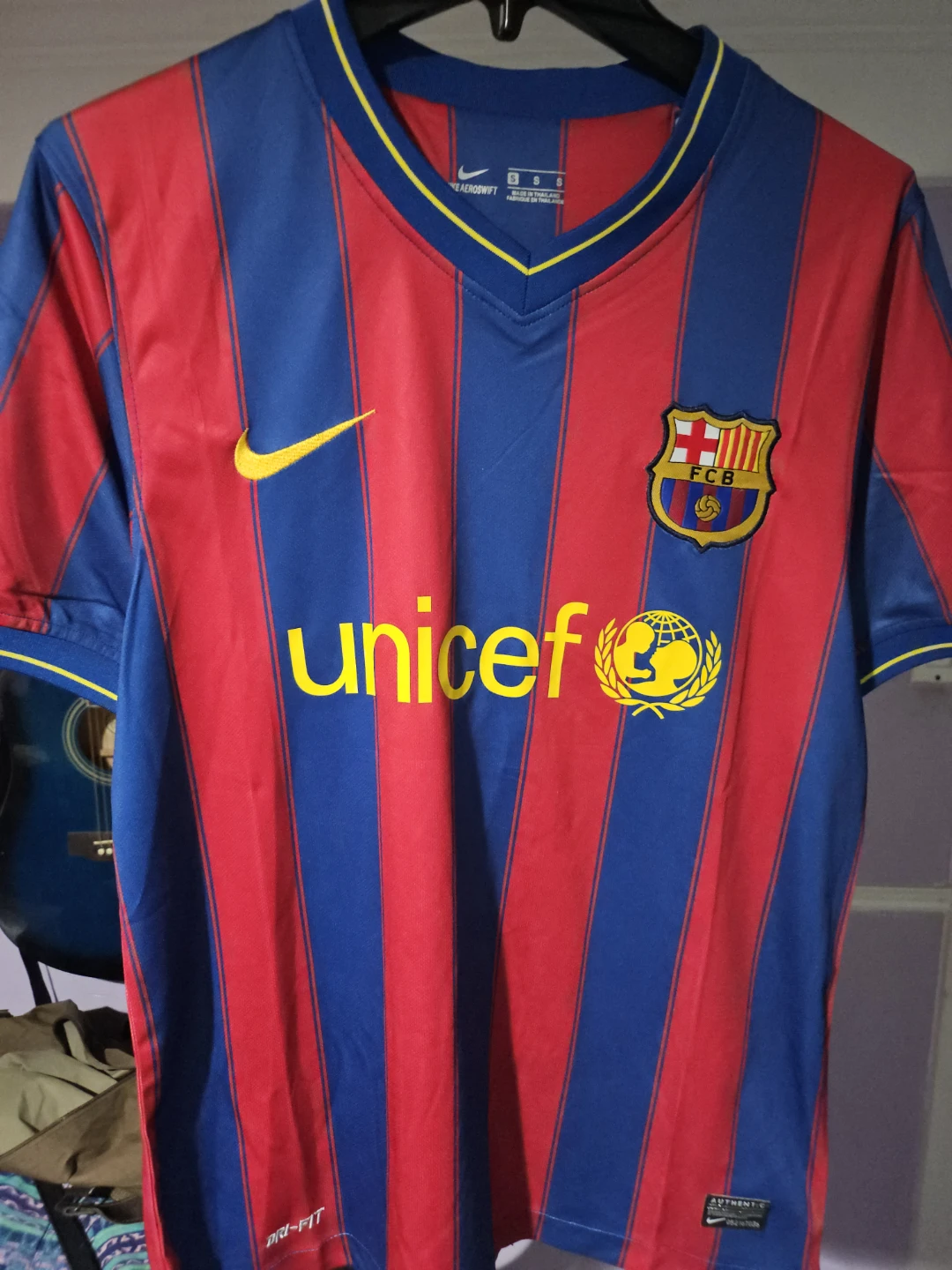 Nike Barcelona Messi 10 Soccer Jersey Size S
