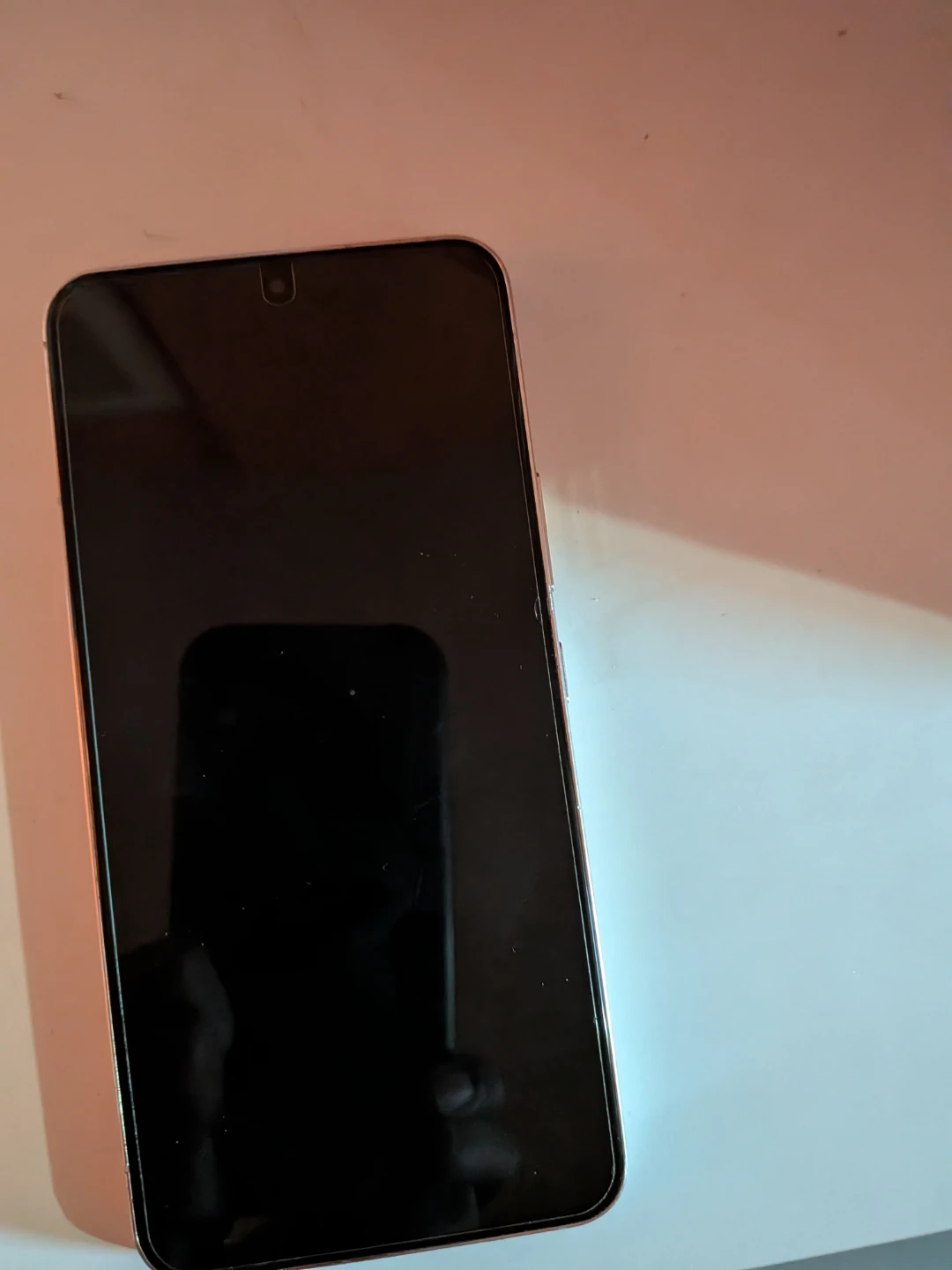 Samsung S22 5G 128GB mint condition - photo 3