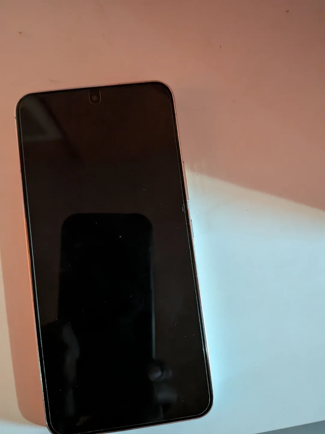 Samsung S22 5G 128GB mint condition - photo 3