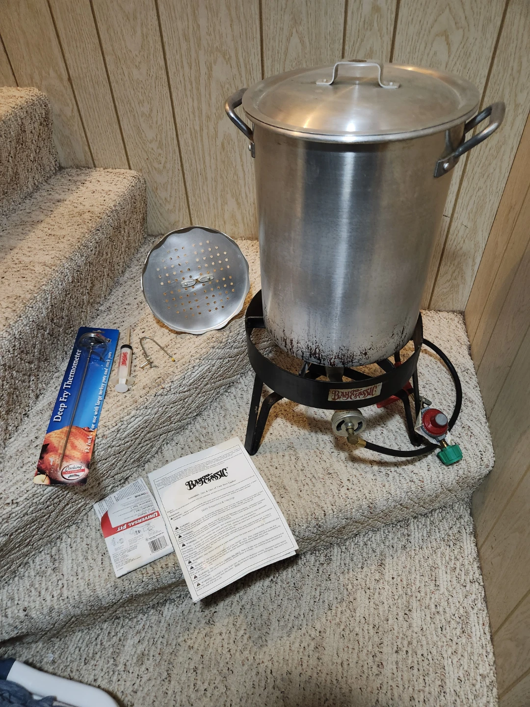 Slightly Used Bayou Classic Propane Cooker Ser