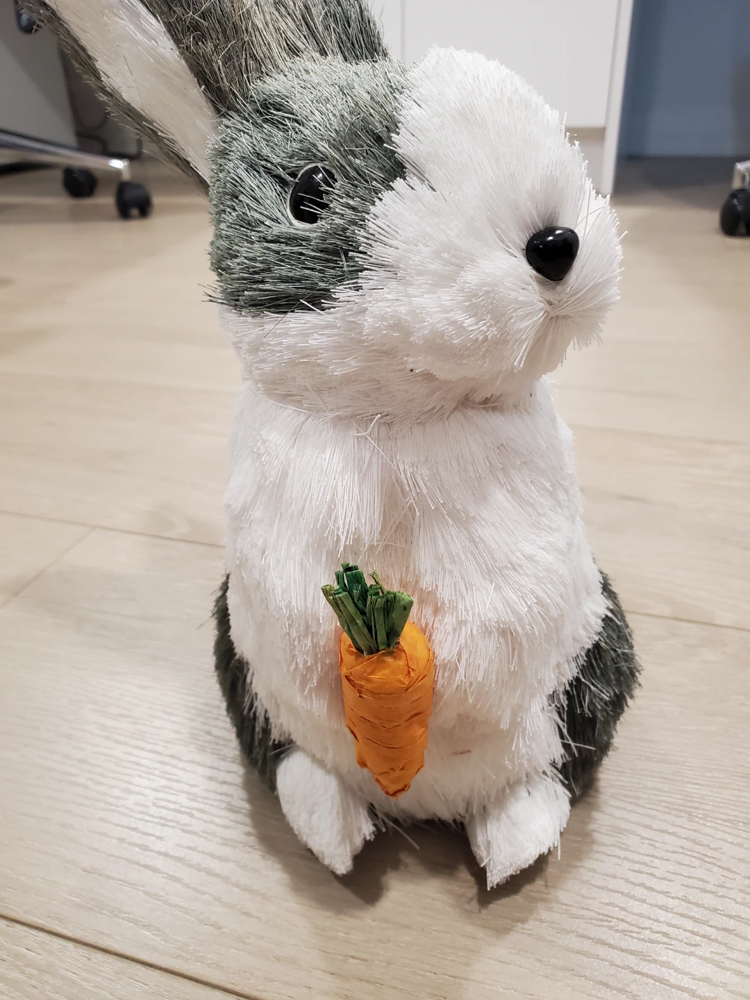Decor Grey and White Rabbit Holding a Carrot - photo 3