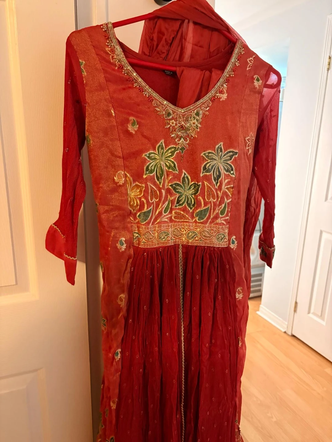 Red Embroidered shalwar kameez anarkali suit - photo 3