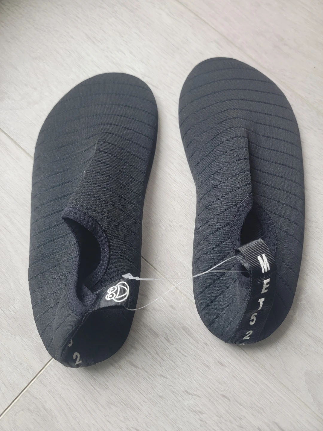 Black Water Shoes - Size 36/37
