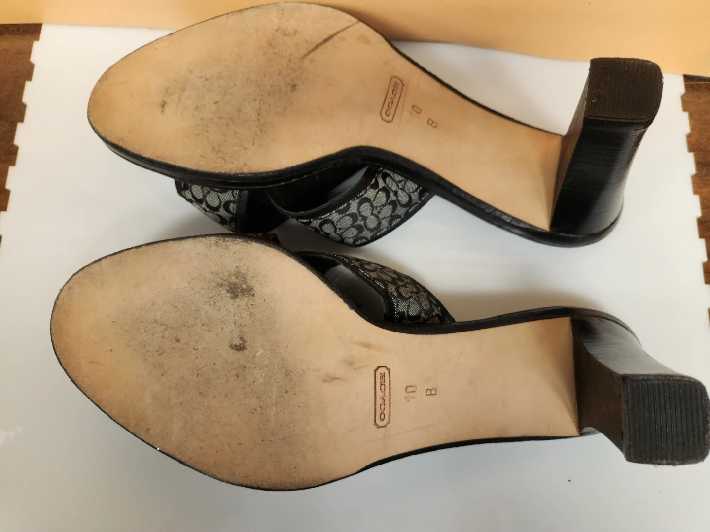 Coach  Heels Size 10B - photo 3