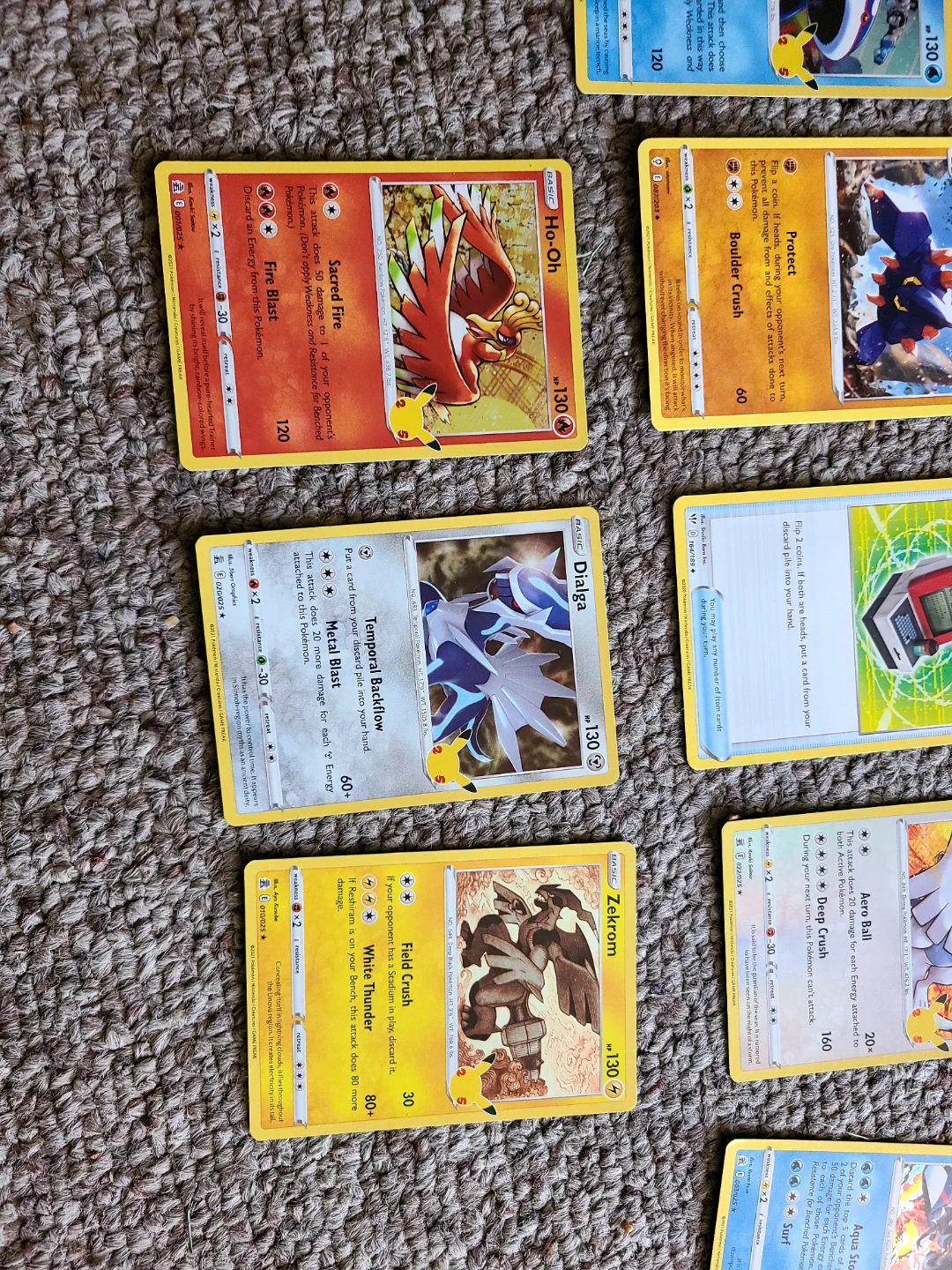 Pokémon Trading Cards Pack