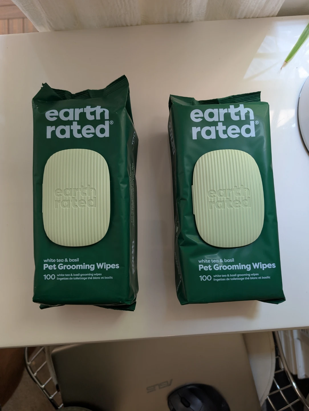 2x Earth Rated Pet Grooming Wipes