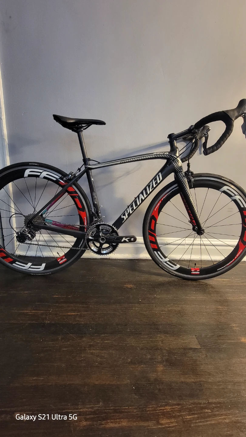 SPECIALIZED AMIRA ROAD BIKE SIZE 56