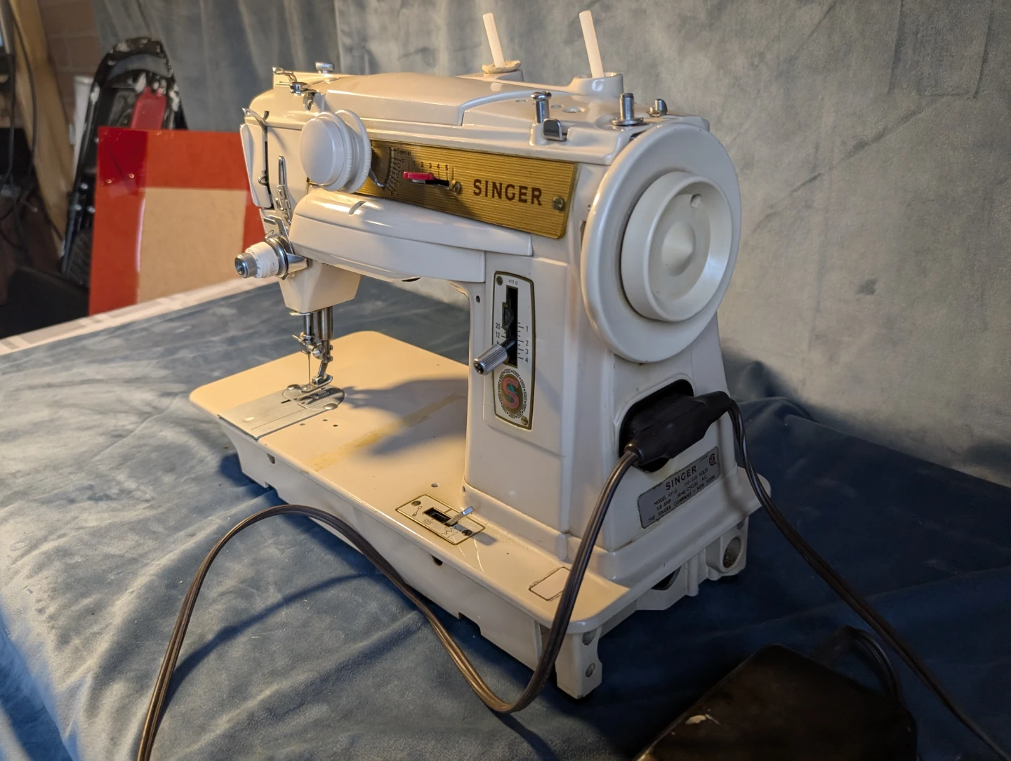 Singer Sewing Machine 411 - photo 3