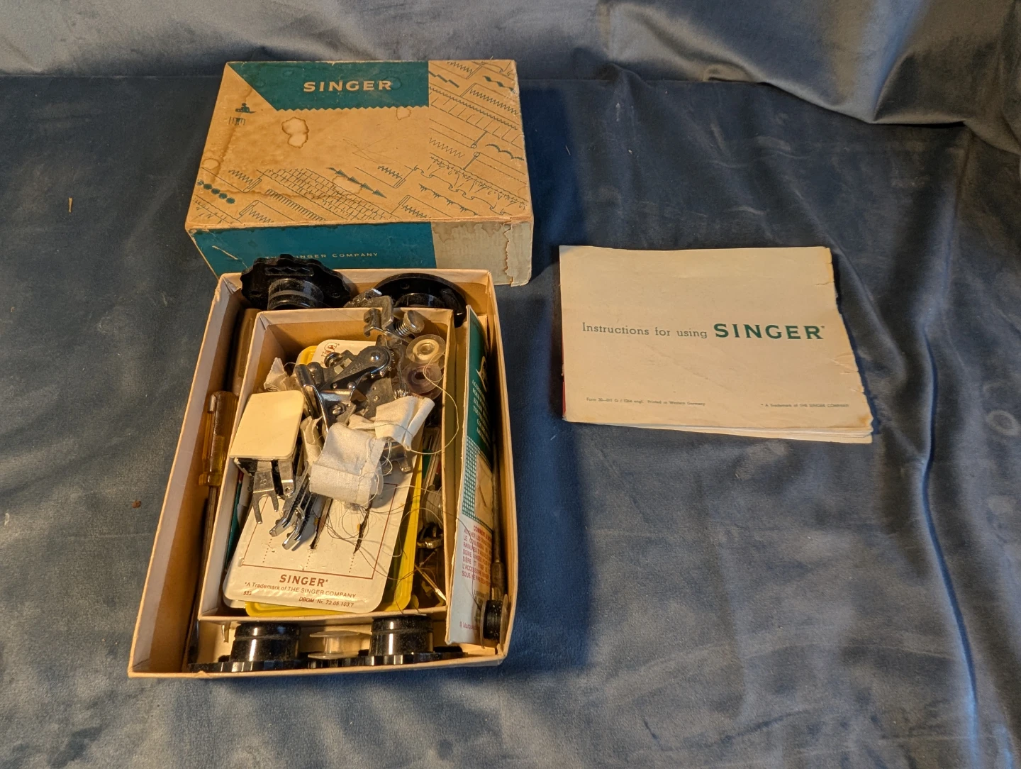 Singer Sewing Machine 411 - photo 4