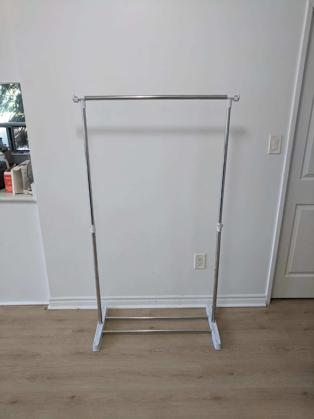 Adjustable Clothes Rack